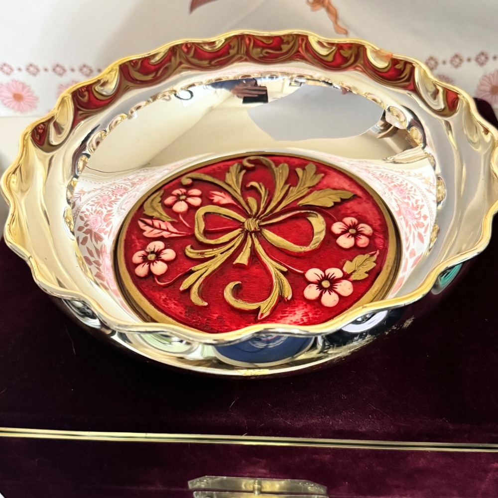 Chinelli Italy Silver Plated Scalloped Bowl Red Floral Medallion Footed with Box